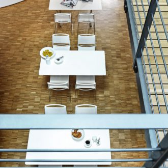 ALINE TABLE by Wilkhahn 020